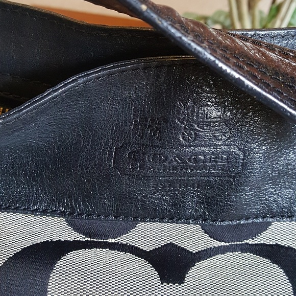 Handbag - Picture 6 of 8